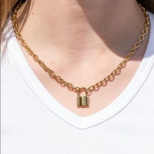 Gold chain lock necklace